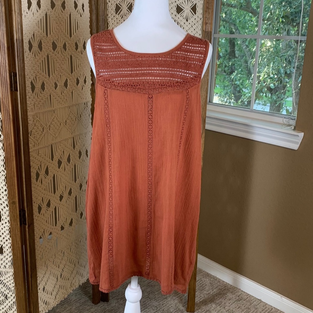 Garnet‎ Hill tunic top orange-brown-coral size 10 sleeveless crochet detail